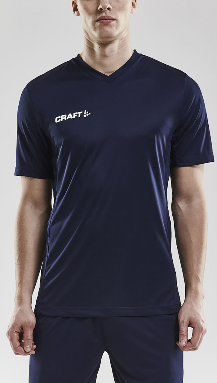 1905560-model navy