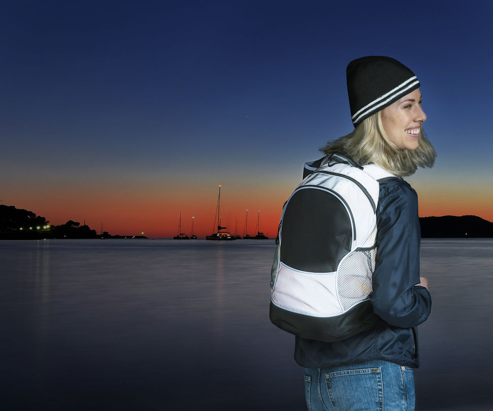 040164_024164_IMaw16_ReflectiveHoodyBasicBackpack57