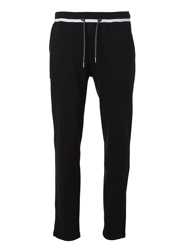 JN780-black-white