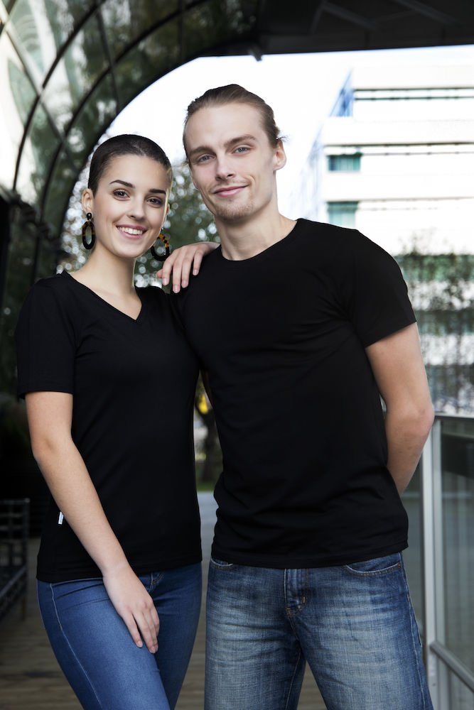 141026-coupleeNokFDxluIHVK