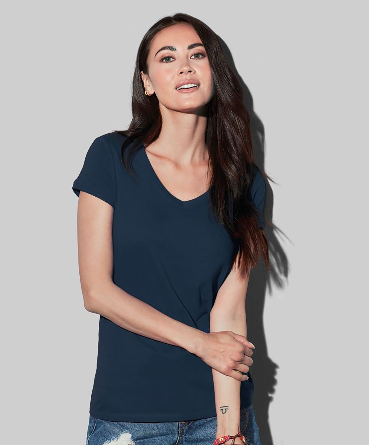 9130-DET Stedman V-Neck Megan ST9130